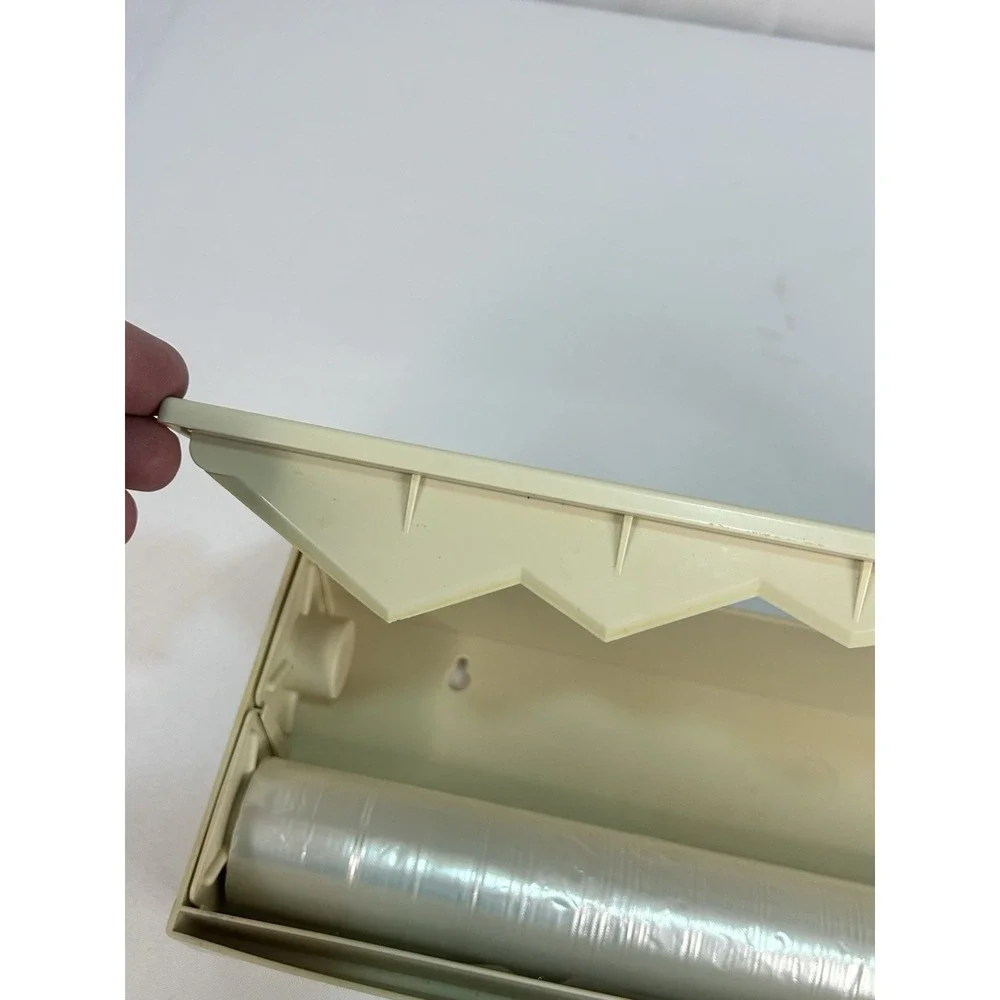 Tupperware vintage wax